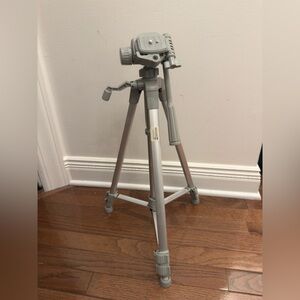 Square perfect Gray Camera Tripod